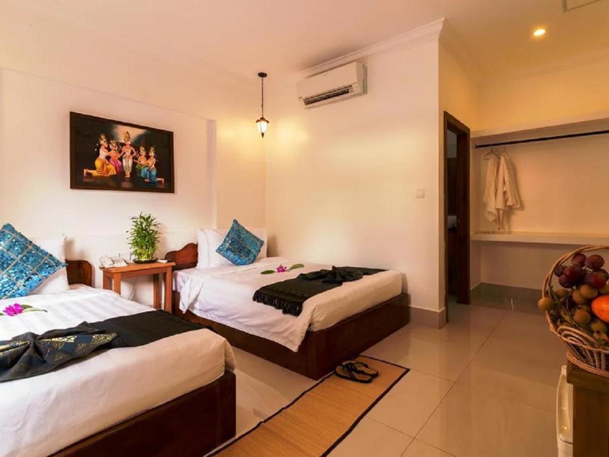 Plumeria Hotel & Spa Siem Reap Bagian luar foto