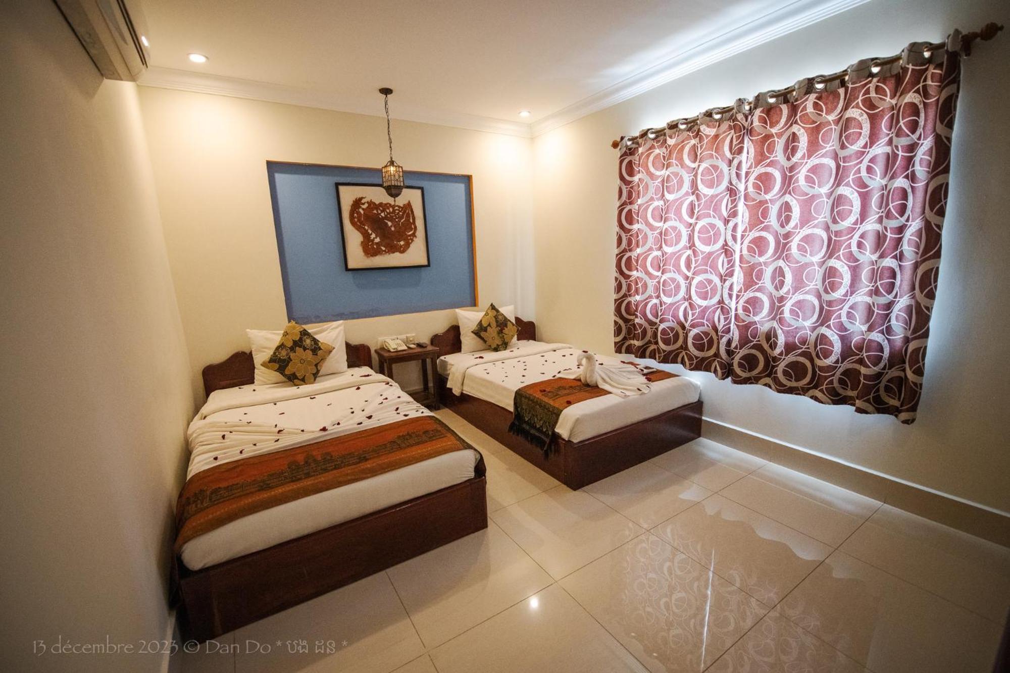 Plumeria Hotel & Spa Siem Reap Bagian luar foto