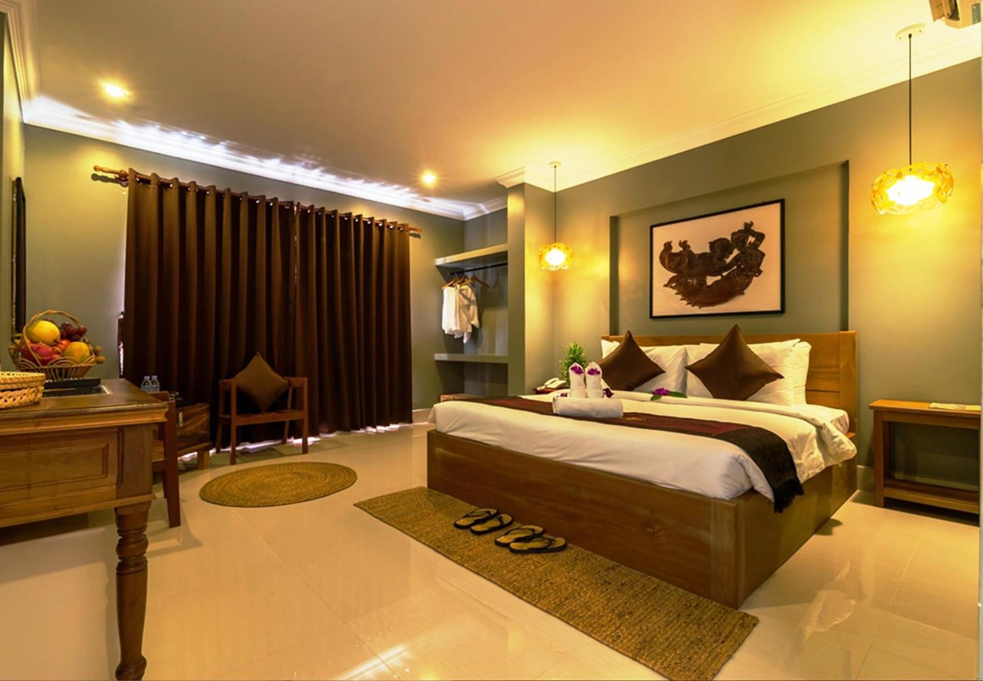 Plumeria Hotel & Spa Siem Reap Bagian luar foto