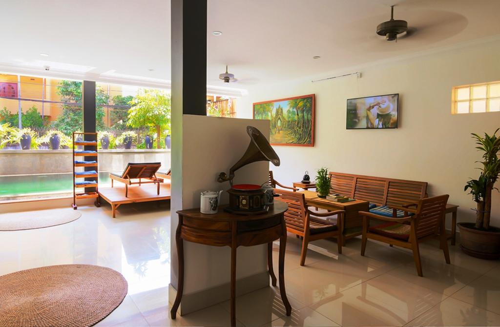 Plumeria Hotel & Spa Siem Reap Bagian luar foto