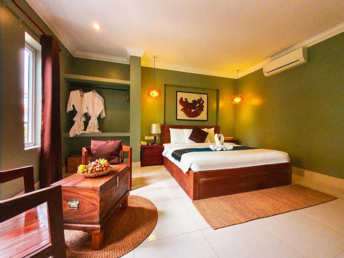 Plumeria Hotel & Spa Siem Reap Bagian luar foto